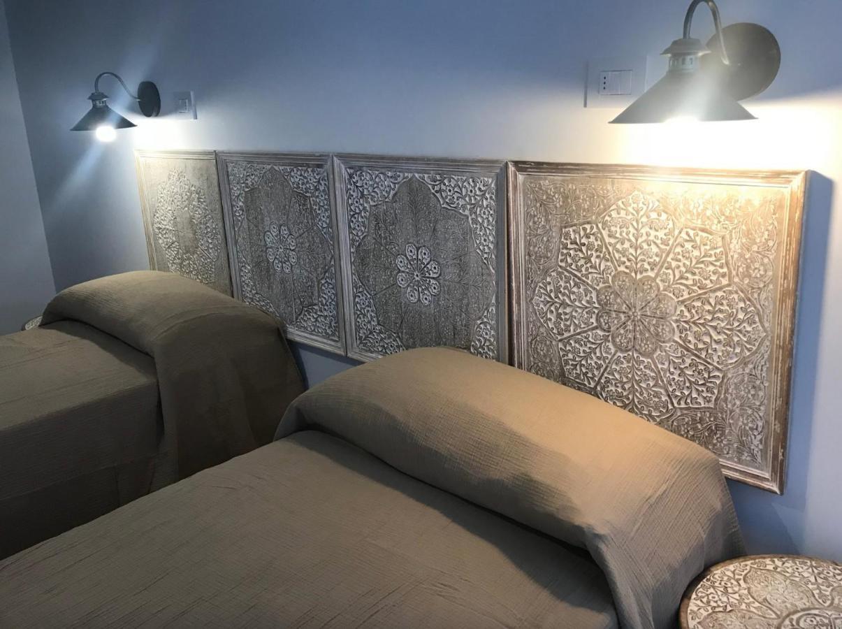 Bellhome 1 - Elegante Appartamento Nel Centro Di Bari Exteriör bild