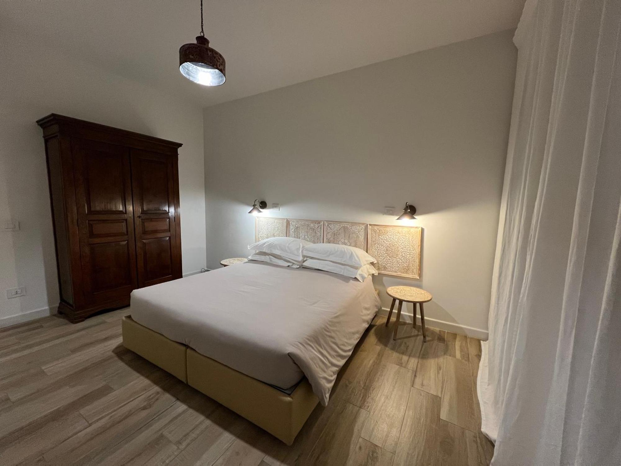 Bellhome 1 - Elegante Appartamento Nel Centro Di Bari Exteriör bild